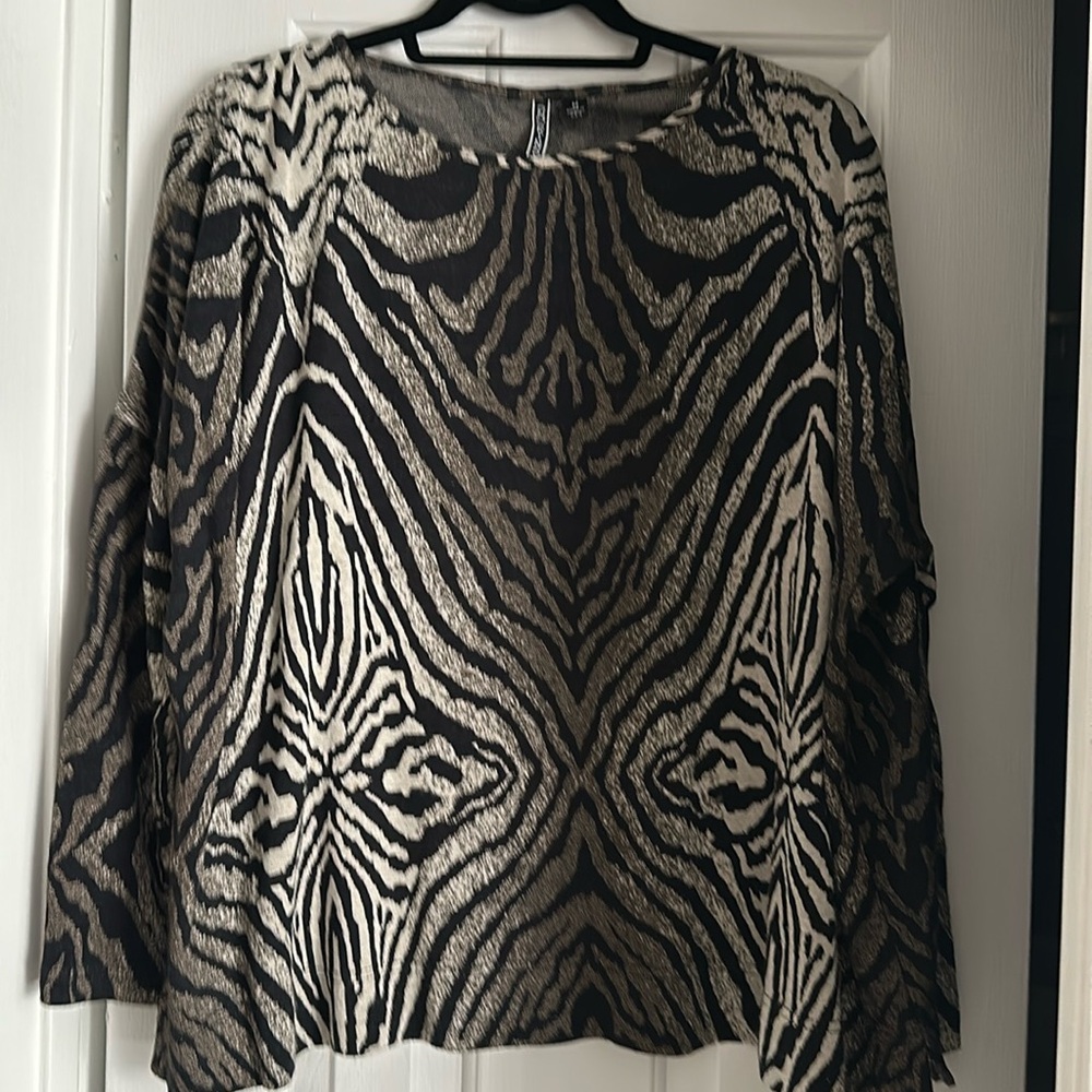 Sno Skins sweater